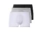 Trois boxers unis : blanc, gris et noir.