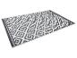 Tapis d'extérieur gris et blanc à motif géométrique