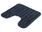 Un tapis de bain bleu foncé en forme de U.