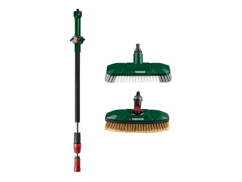 Brosse de lavage télescopique Parkside avec deux têtes de brosse interchangeables.