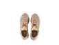 Une paire de baskets beige Crivit.