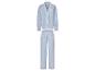 Un pyjama rayé avec un haut et un pantalon.