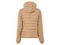 Veste matelassée beige avec capuche.