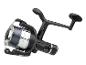 Moulinet de pêche noir avec ligne grise enroulée et accents argentés.