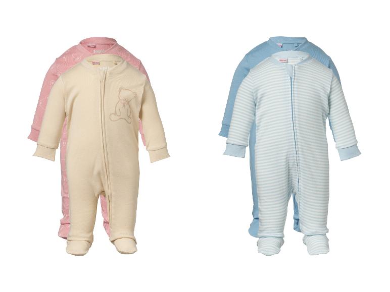 Pyjamas bébé en coton biologique: un ensemble rose avec des oursons et un ensemble bleu rayé.