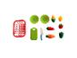 Jouets de cuisine en plastique: panier, assiettes, planche à découper, couteau et légumes.