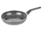 Poêle antiadhésive noire avec manche ergonomique.