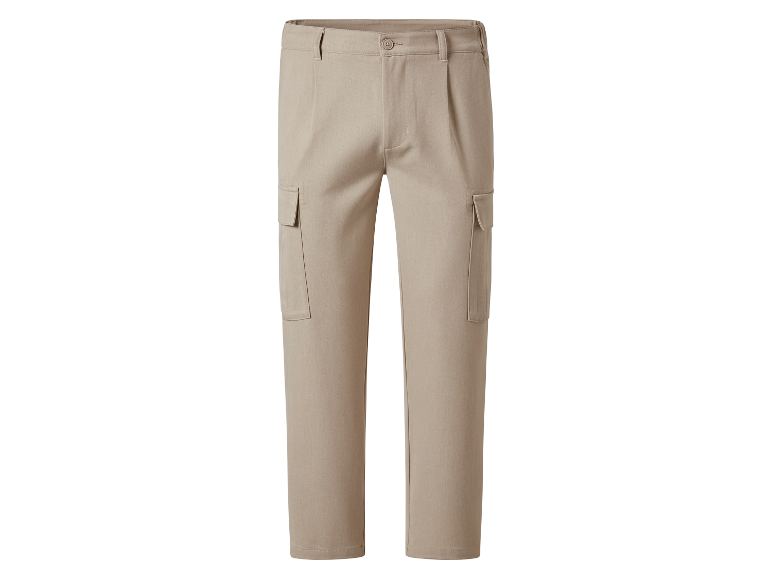 Pantalon cargo beige.