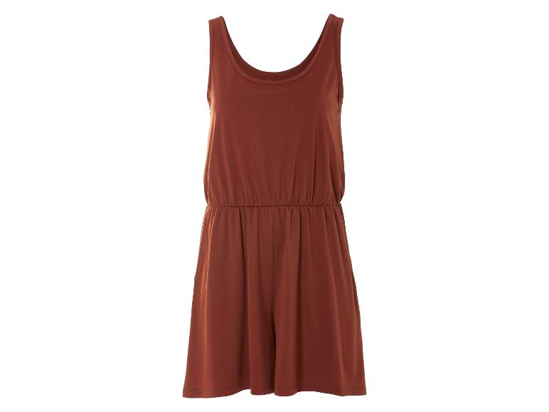 Combinaison short marron, style décontracté.