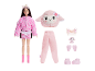 Poupée avec costume d'agneau rose et accessoires