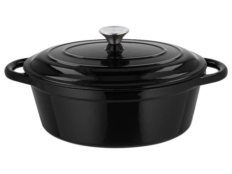 Cocotte en fonte noire Silvercrest avec couvercle.