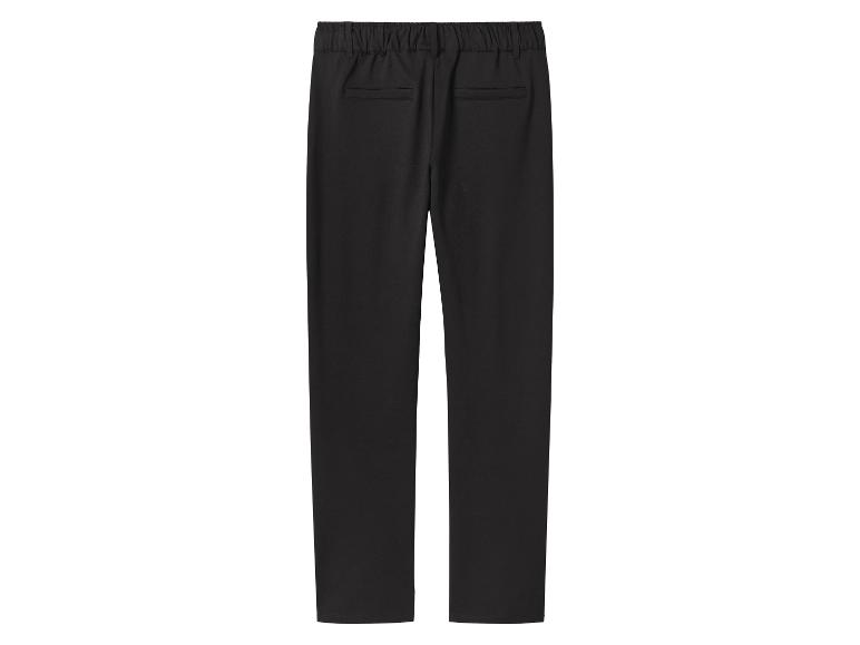Pantalon noir avec taille élastique et poches arrière.
