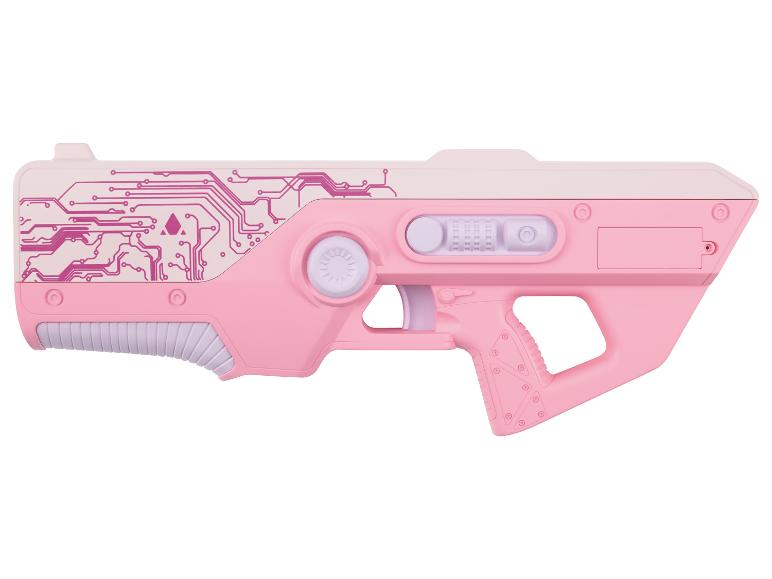 Blaster jouet rose avec un motif de circuit imprimé.
