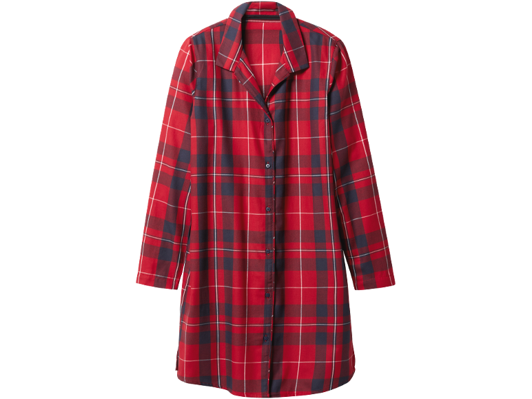 Chemise de nuit à carreaux rouges et bleu marine avec manches longues et boutonnage.