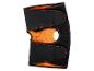 Une genouillère noire avec des coutures orange.
