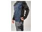 Une veste softshell Parkside bleue et noire et un pantalon de travail gris