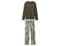 Pyjama vert avec un haut à manches longues et un pantalon rayé.