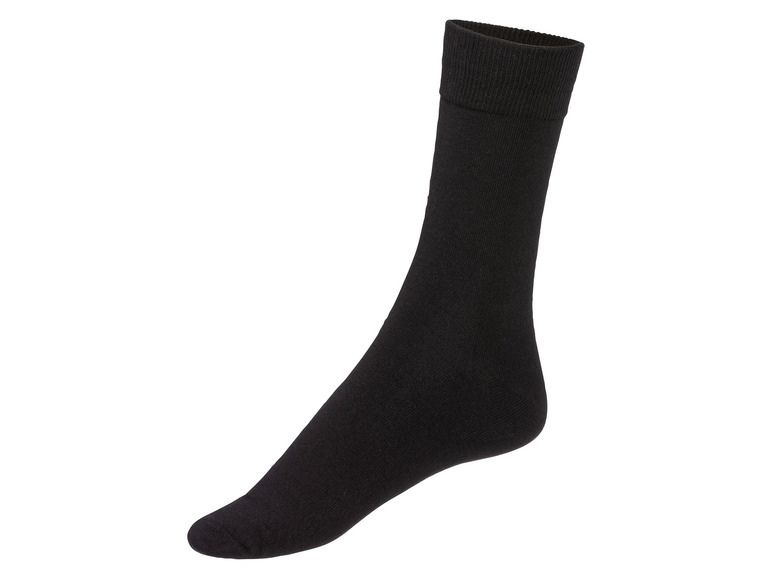 Une chaussette noire.