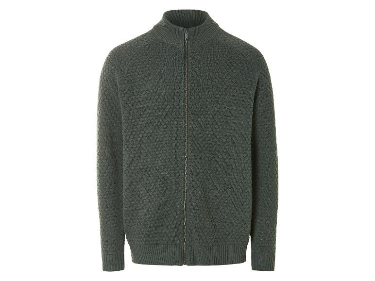 Un cardigan vert olive à fermeture éclair.