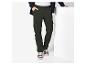 Pantalon cargo vert foncé pour homme.