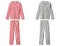 Deux ensembles de pyjama : un rose à pois blancs et un gris à étoiles blanches.