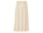 Une jupe en satin beige