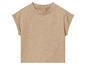 T-shirt beige à manches courtes.