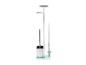 Support moderne pour brosse de toilette et rouleau de papier toilette en acier inoxydable.