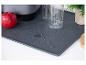 Tapis de séchage gris en silicone avec gouttes d'eau, pomme et verres