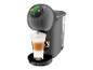 Machine à café Krups préparant un latte macchiato.