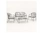 Ensemble de mobilier de jardin gris avec deux chaises, un banc et une table basse.