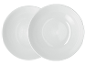 Deux assiettes blanches superposées.