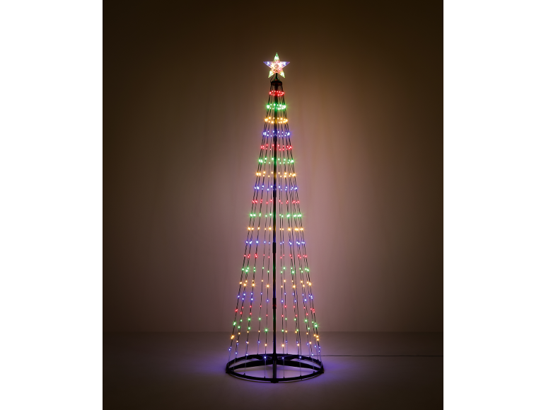 Sapin de Noël LED multicolore avec étoile au sommet, illuminant une pièce sombre.