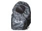 Un sac à dos noir avec le haut gris et une poche zippée.