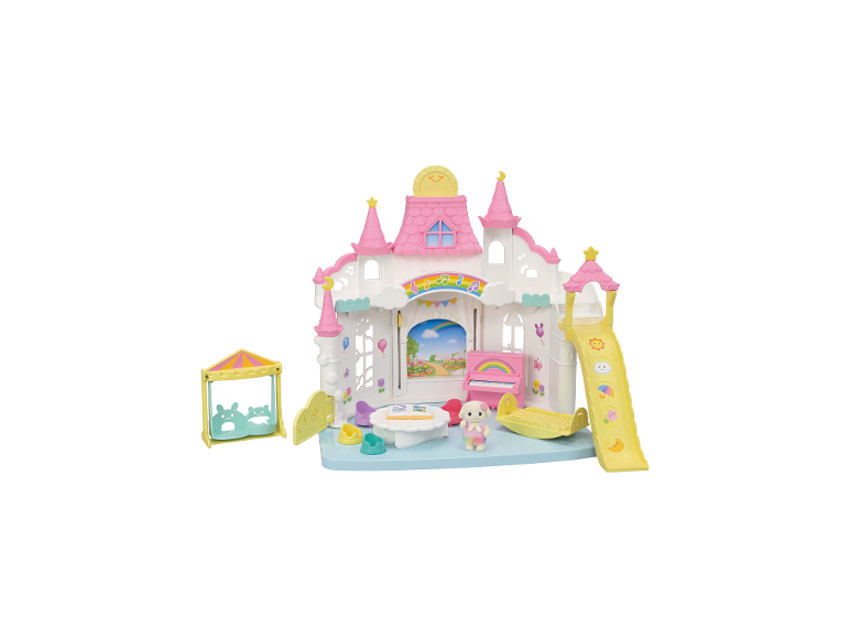 Château de jeu avec toboggan, balançoire, piano, table, chaises et figurine animale