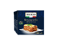 Un carton de sauce béchamel avec un plat de lasagnes sur le devant, 500 ml.