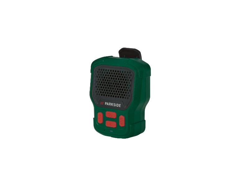Haut-parleur Parkside vert avec boutons.