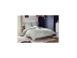 Parure de lit en satin de microfibre LIVARNO home vert clair avec motif de feuilles.