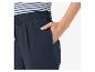 Pantalon bleu marine avec une taille élastique