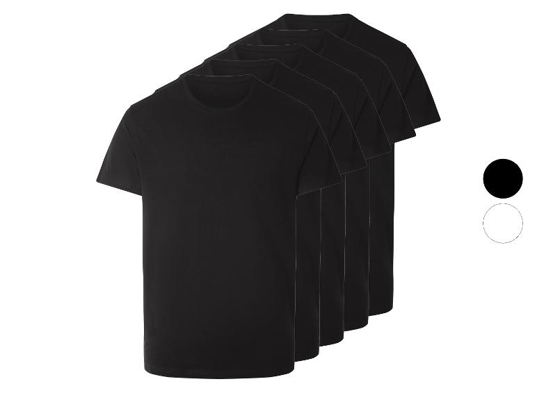 Cinq T-shirts noirs à col rond, empilés en diagonale, avec des échantillons de couleur noire et blanche.