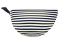 Un bas de bikini à rayures noires et blanches.