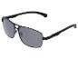 Lunettes de soleil aviateur avec monture noire et verres gris.