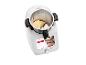 Robot culinaire avec de la pâte dans le bol et un menu de mode de pétrissage à l'écran.