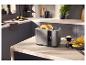 Grille-pain double fente Premium SILVERCREST® dans la cuisine avec des bagels.