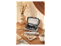 Kit de manucure Scholl Velvet Smooth avec étui et accessoires.