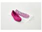 Ballerines fuchsia pour femme avec un sac en filet blanc.