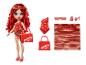 Poupée Rainbow High, maillot de bain, sac et accessoires assortis.