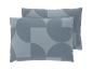 Deux coussins décoratifs gris avec un motif géométrique de cercles et de carrés.