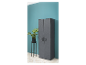 Armoire en tissu gris foncé à deux portes et plante en pot.