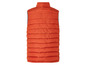 Une veste sans manches matelassée orange.